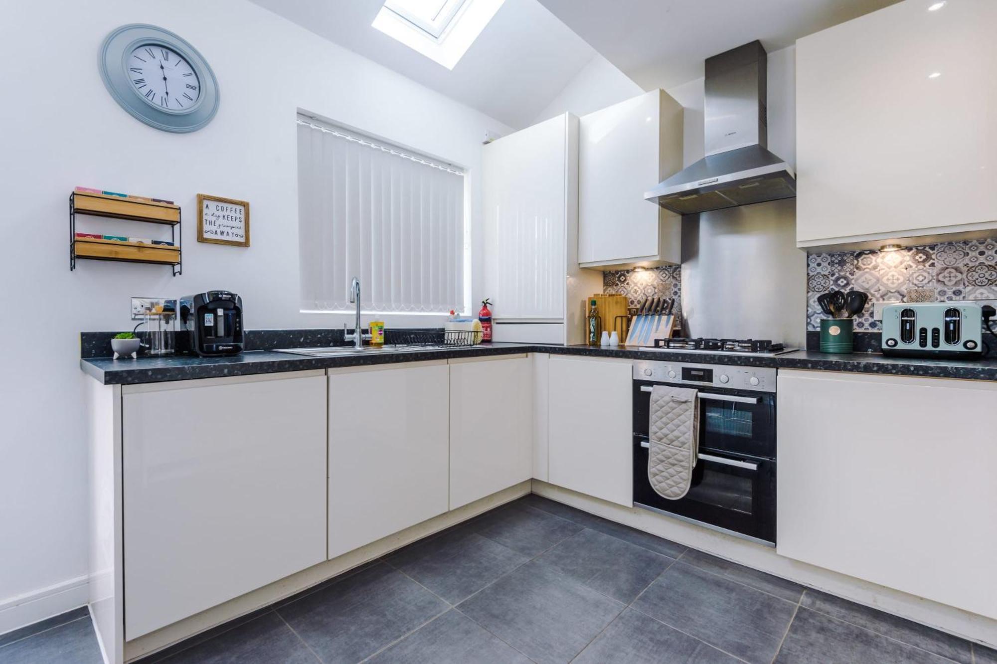 Casa vacanze R&r - Modern Townhouse Near Etihad & Centre Manchester