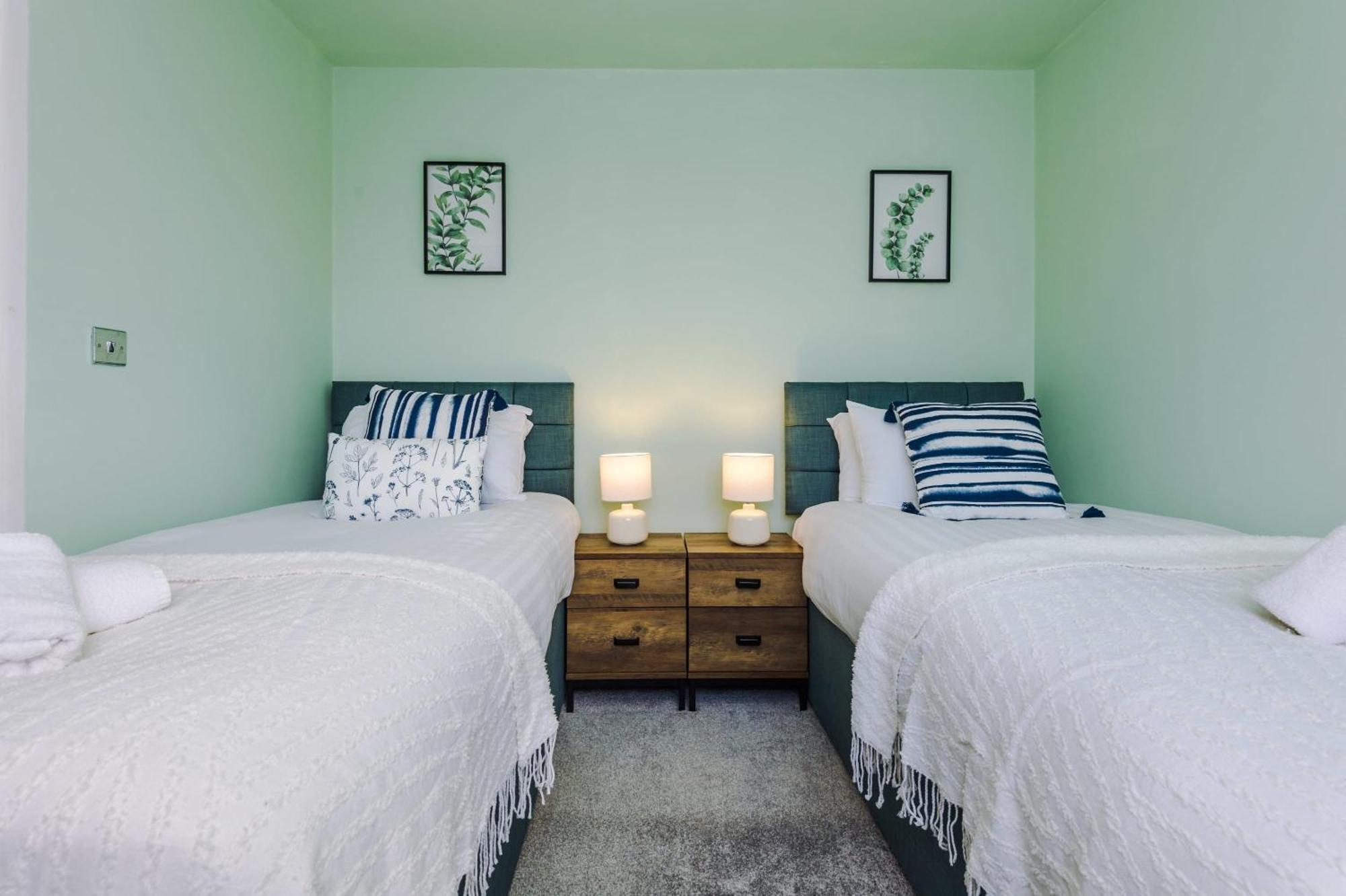 Holiday home R&r - Modern Townhouse Near Etihad & Centre Manchester